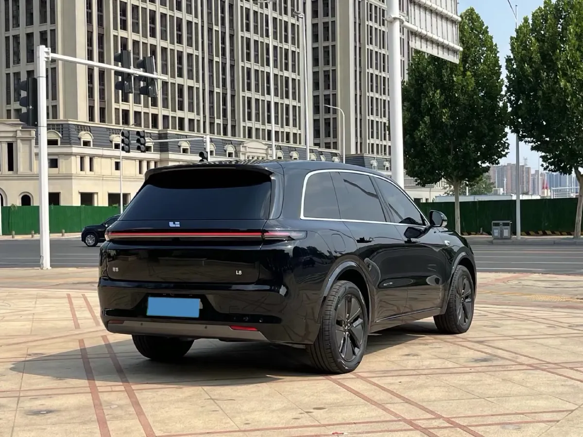 2024 Volvo S60 2.0T 197HP L4 7DCT,autocango,china used car exporter,china ev exporter,chinese used car exporter,chinese used ev exporter