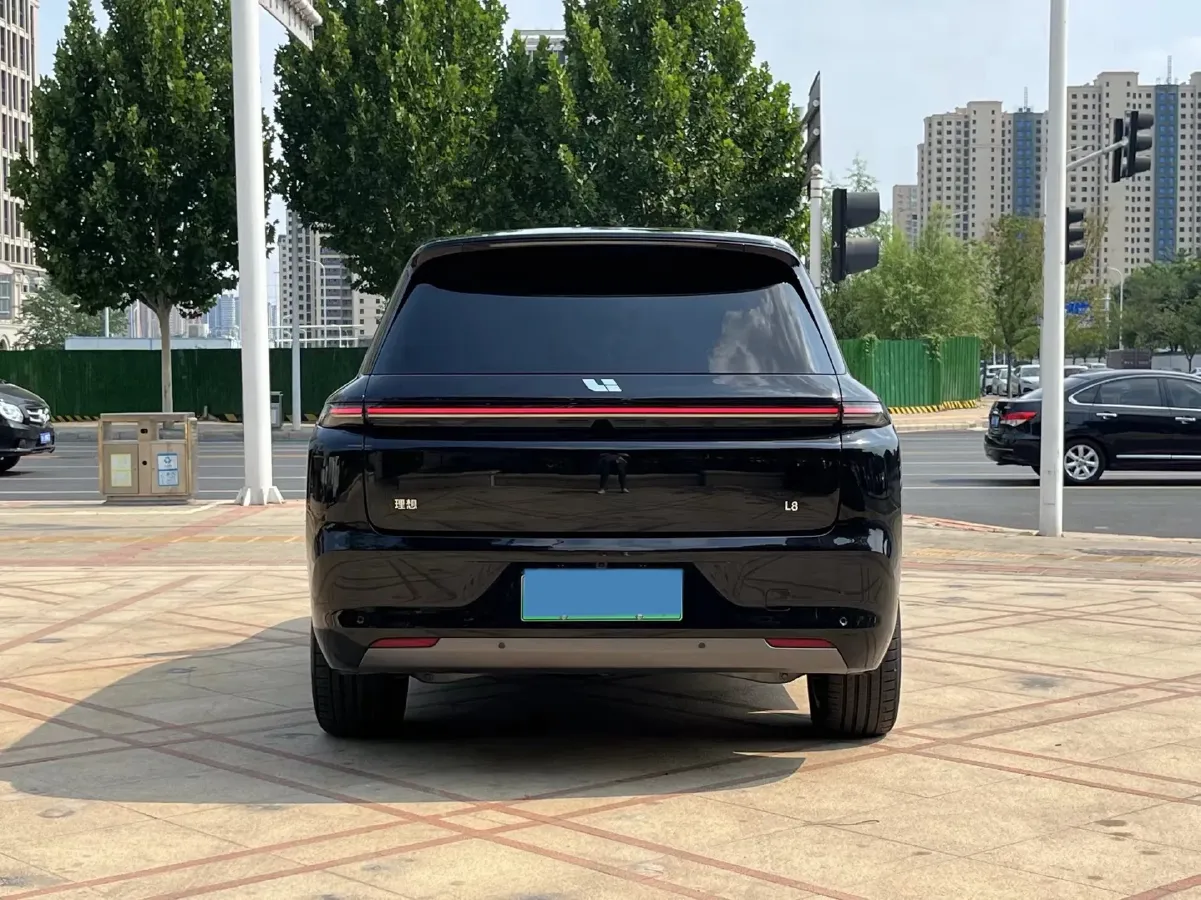 2024 Volvo S60 2.0T 197HP L4 7DCT,autocango,china used car exporter,china ev exporter,chinese used car exporter,chinese used ev exporter