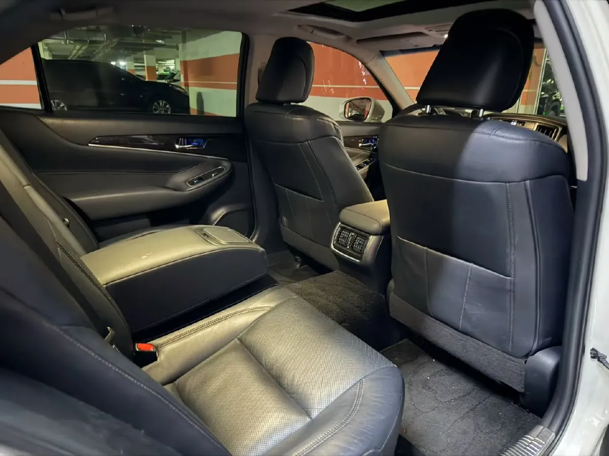 2018 Infiniti Q50L 2.0T 211HP L4 7AT,autocango,china used car exporter,china ev exporter,chinese used car exporter,chinese used ev exporter