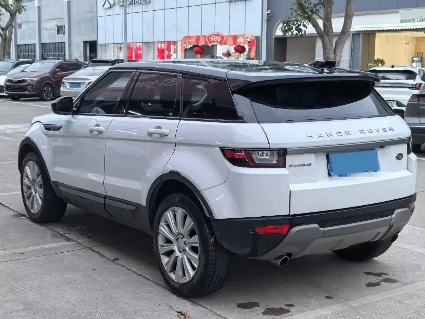 2018 Land Rover Range Rover Evoque 2.0T 241HP L4 9AT,autocango,china used car exporter,china ev exporter,chinese used car exporter,chinese used ev exporter