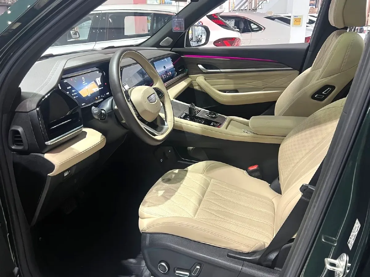 2025 Geely Monjaro 2.0T 238HP L4 8AT,autocango,china used car exporter,china ev exporter,chinese used car exporter,chinese used ev exporter