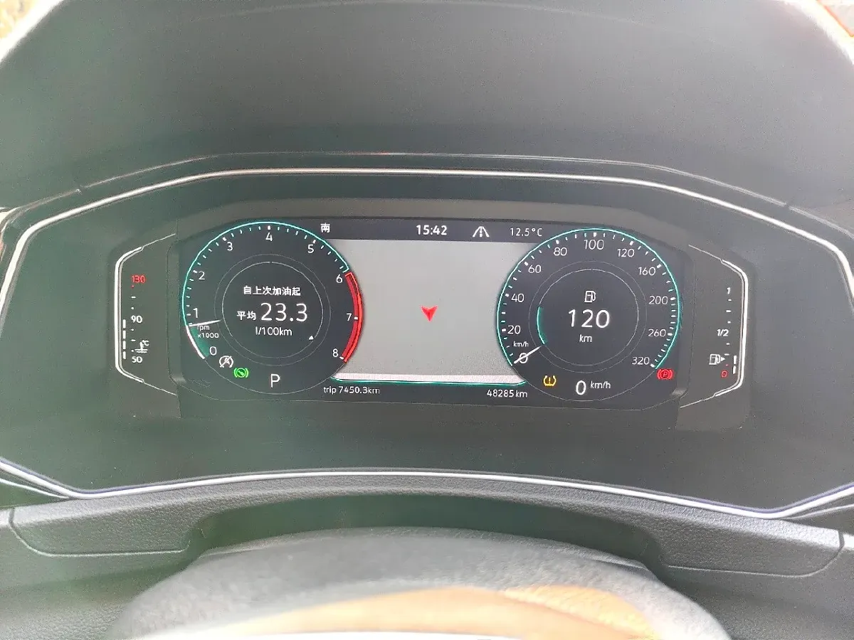 2022 Volkswagen T-Roc 1.4T 150HP L4 7DCT,autocango,china used car exporter,china ev exporter,chinese used car exporter,chinese used ev exporter