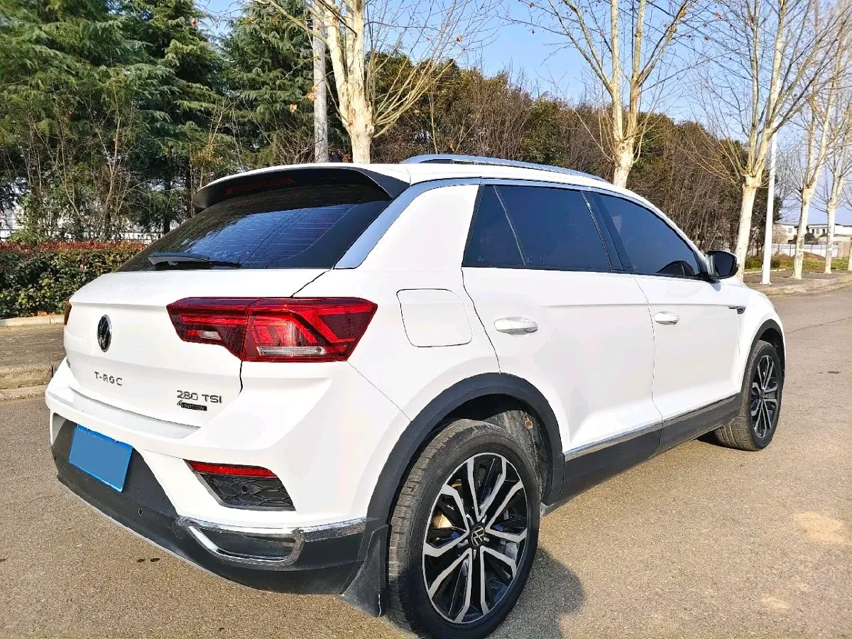 2022 Volkswagen T-Roc 1.4T 150HP L4 7DCT,autocango,china used car exporter,china ev exporter,chinese used car exporter,chinese used ev exporter