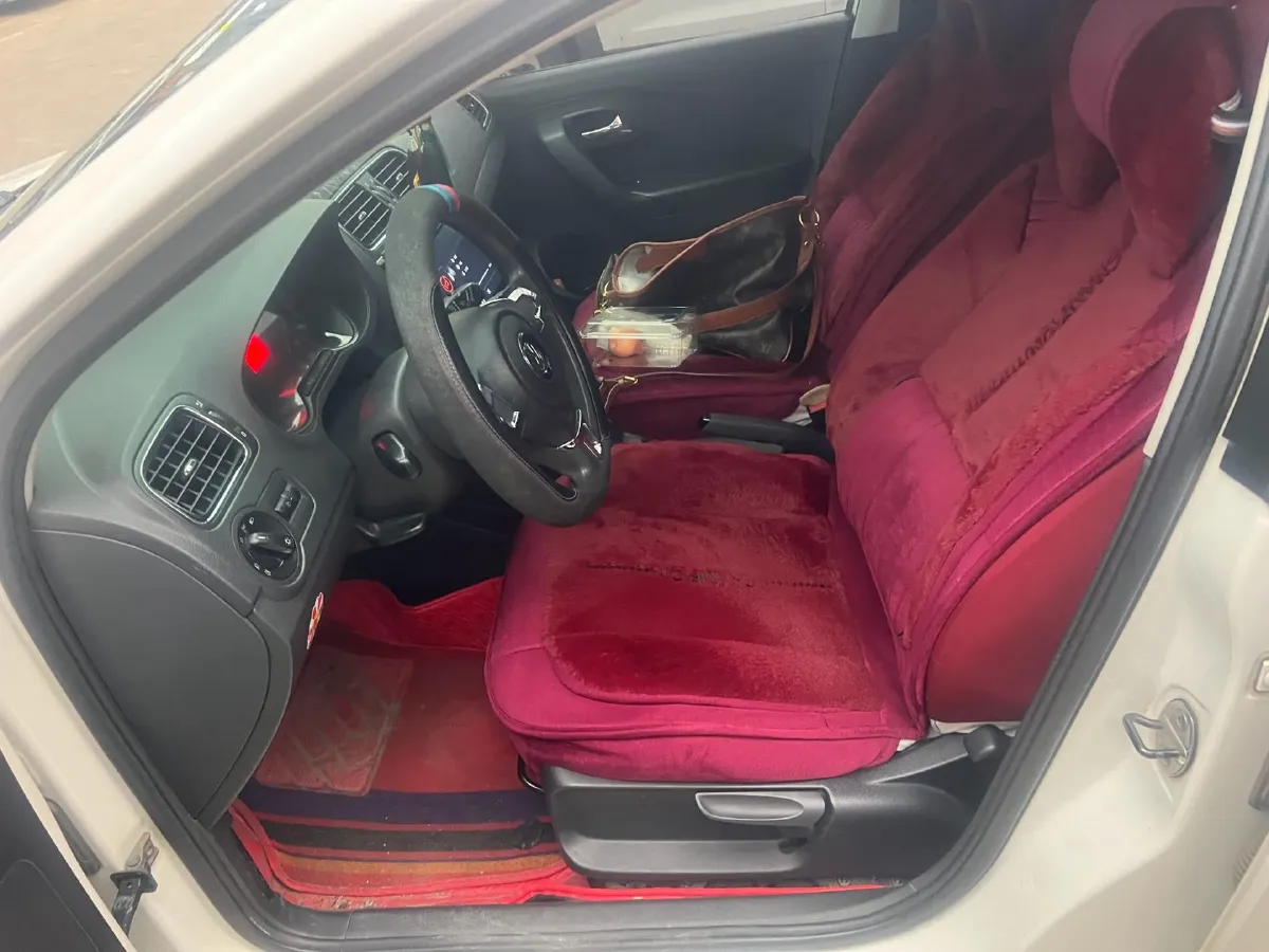 2011 Volkswagen Polo 1.4L 86HP L4 6AT,autocango,china used car exporter,china ev exporter,chinese used car exporter,chinese used ev exporter