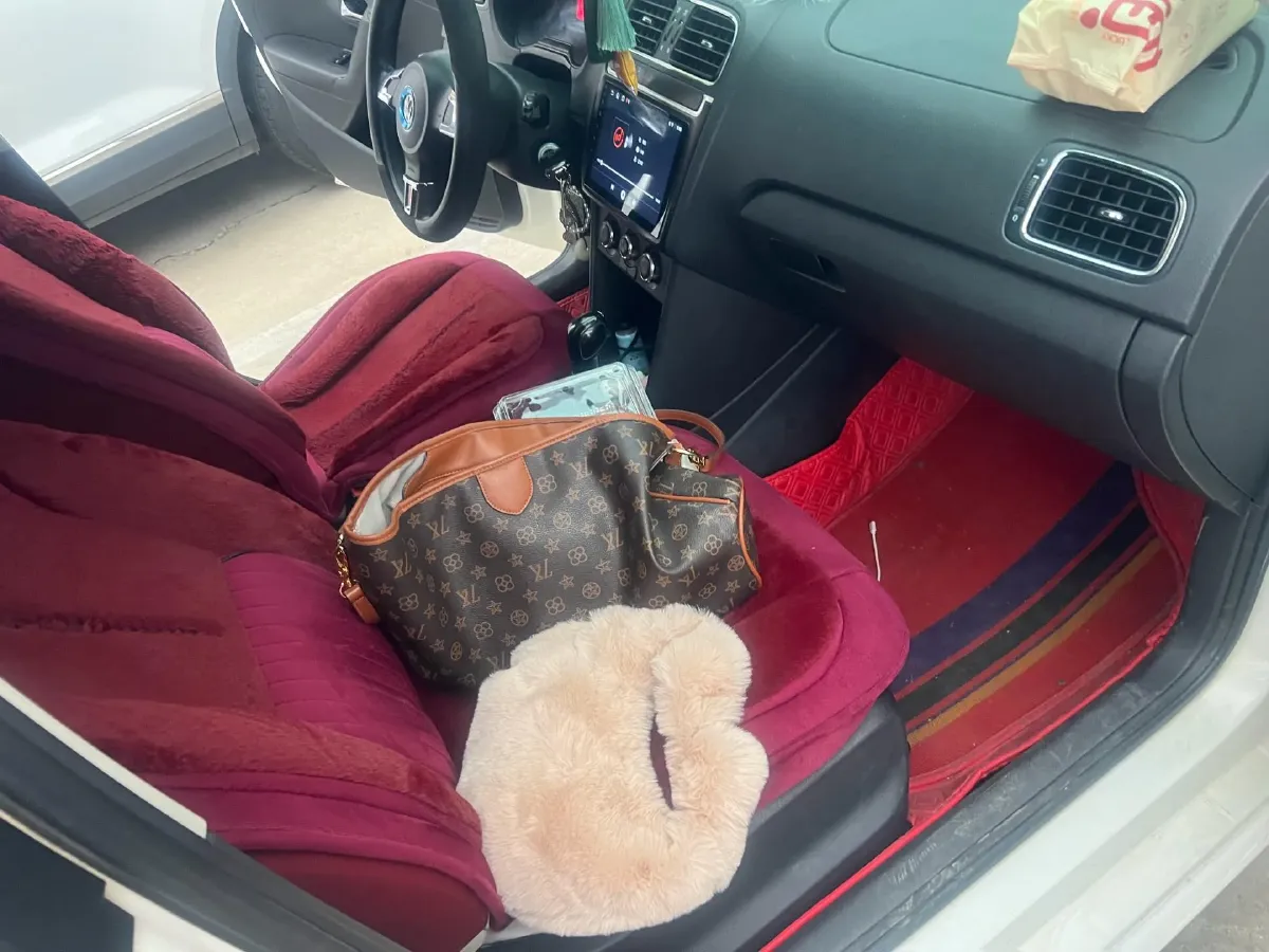 2011 Volkswagen Polo 1.4L 86HP L4 6AT,autocango,china used car exporter,china ev exporter,chinese used car exporter,chinese used ev exporter