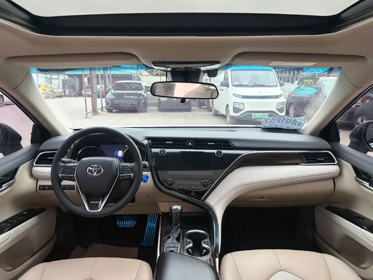 2019 Toyota Camry 2.5L 209HP L4 8AT,autocango,china used car exporter,china ev exporter,chinese used car exporter,chinese used ev exporter