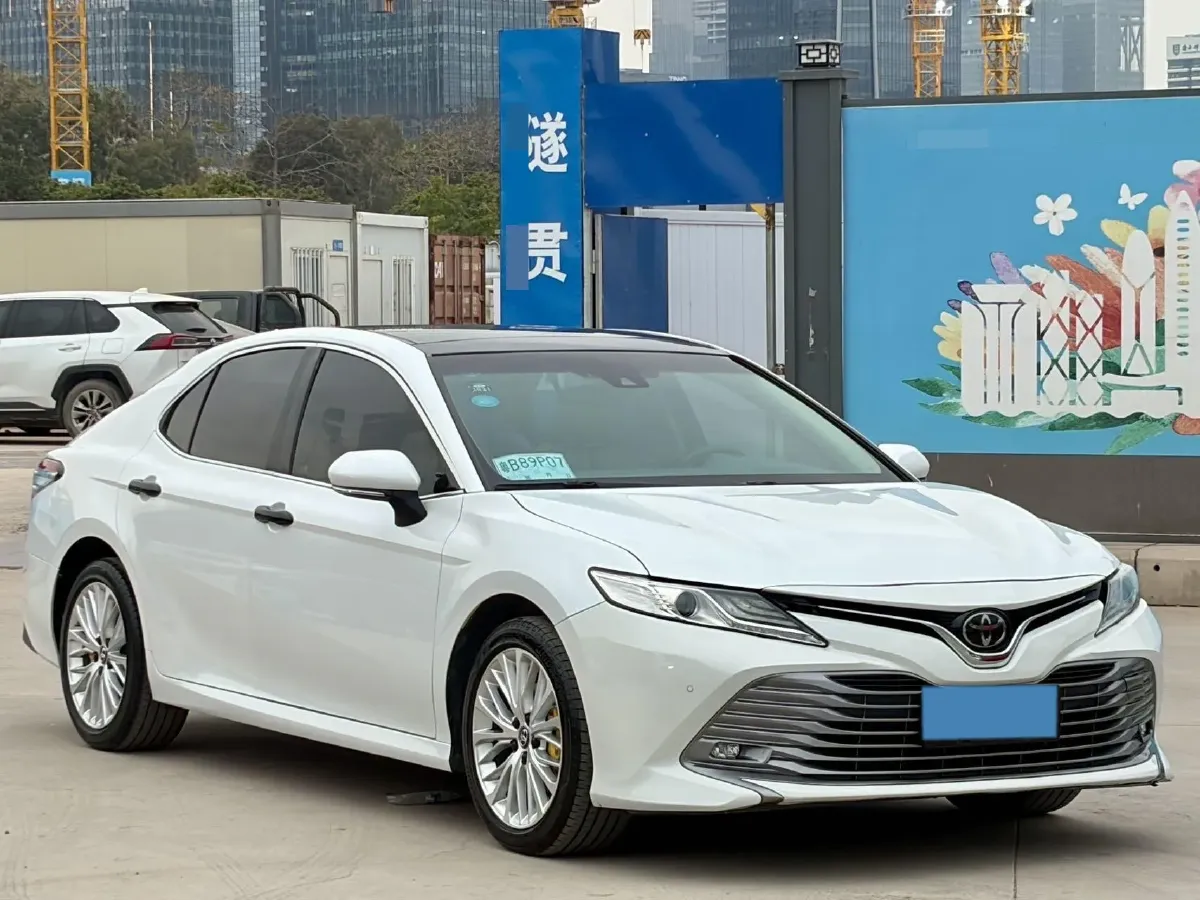 2019 Toyota Camry 2.5L 209HP L4 8AT,autocango,china used car exporter,china ev exporter,chinese used car exporter,chinese used ev exporter