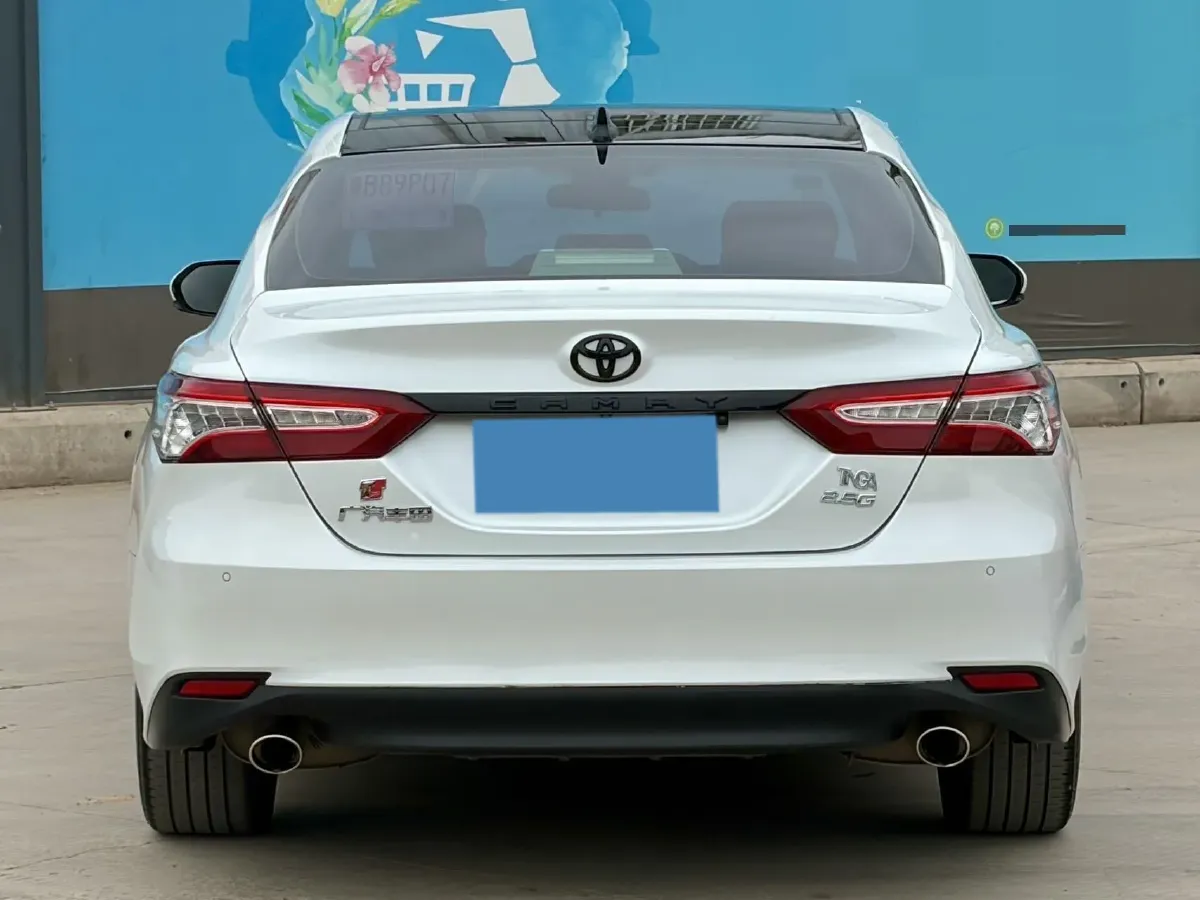 2019 Toyota Camry 2.5L 209HP L4 8AT,autocango,china used car exporter,china ev exporter,chinese used car exporter,chinese used ev exporter