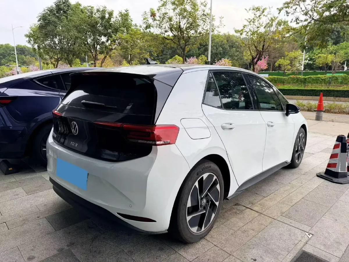2024 Volkswagen ID.3 BEV 52.8KWH,autocango,china used car exporter,china ev exporter,chinese used car exporter,chinese used ev exporter