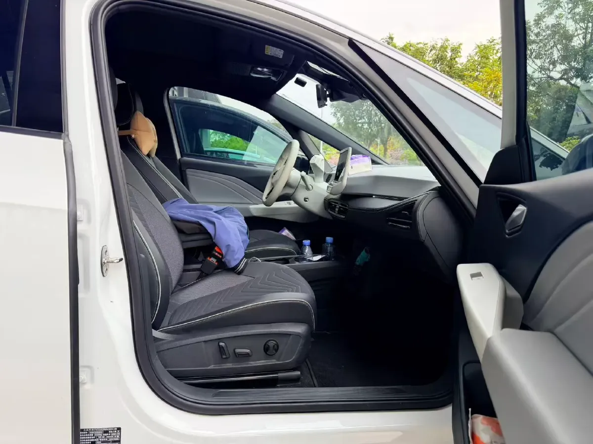 2024 Volkswagen ID.3 BEV 52.8KWH,autocango,china used car exporter,china ev exporter,chinese used car exporter,chinese used ev exporter