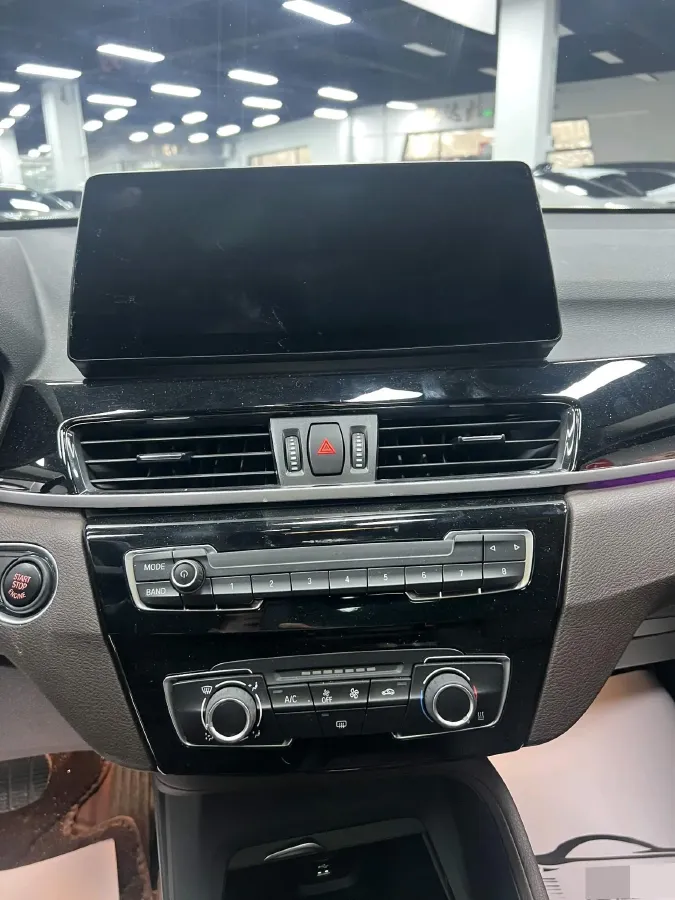 2022 BMW X1 1.5T 140HP L3 7DCT,autocango,china used car exporter,china ev exporter,chinese used car exporter,chinese used ev exporter