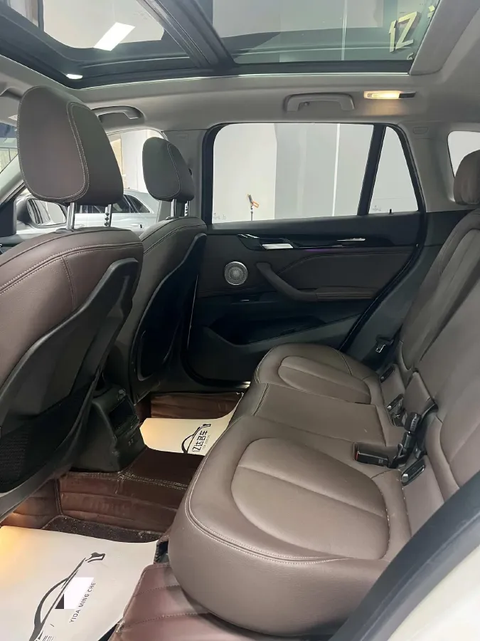 2022 BMW X1 1.5T 140HP L3 7DCT,autocango,china used car exporter,china ev exporter,chinese used car exporter,chinese used ev exporter