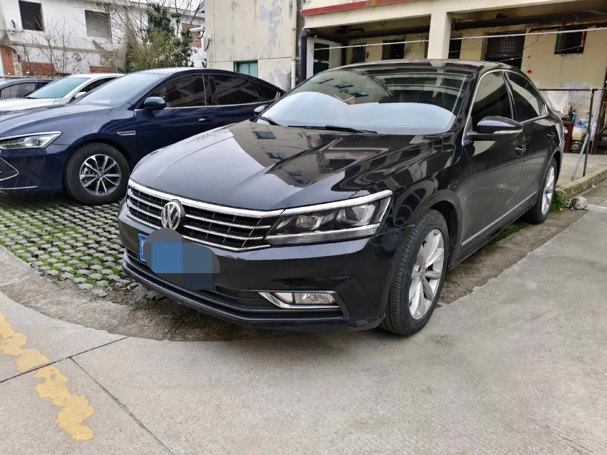 2017 Volkswagen Passat 1.8T 180HP L4 7DCT,autocango,china used car exporter,china ev exporter,chinese used car exporter,chinese used ev exporter