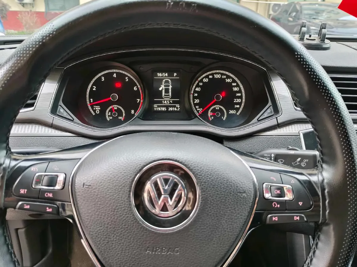 2017 Volkswagen Passat 1.8T 180HP L4 7DCT,autocango,china used car exporter,china ev exporter,chinese used car exporter,chinese used ev exporter