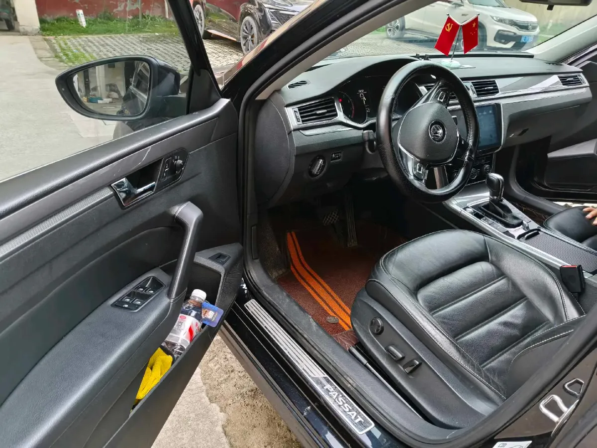 2017 Volkswagen Passat 1.8T 180HP L4 7DCT,autocango,china used car exporter,china ev exporter,chinese used car exporter,chinese used ev exporter