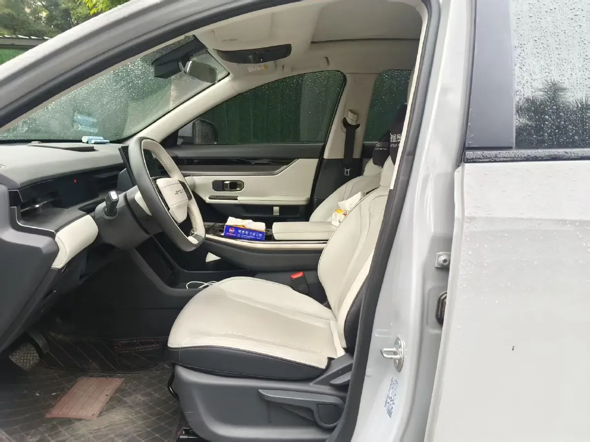 2023 Jetour DASHING 1.6T 197HP L4 7DCT,autocango,china used car exporter,china ev exporter,chinese used car exporter,chinese used ev exporter