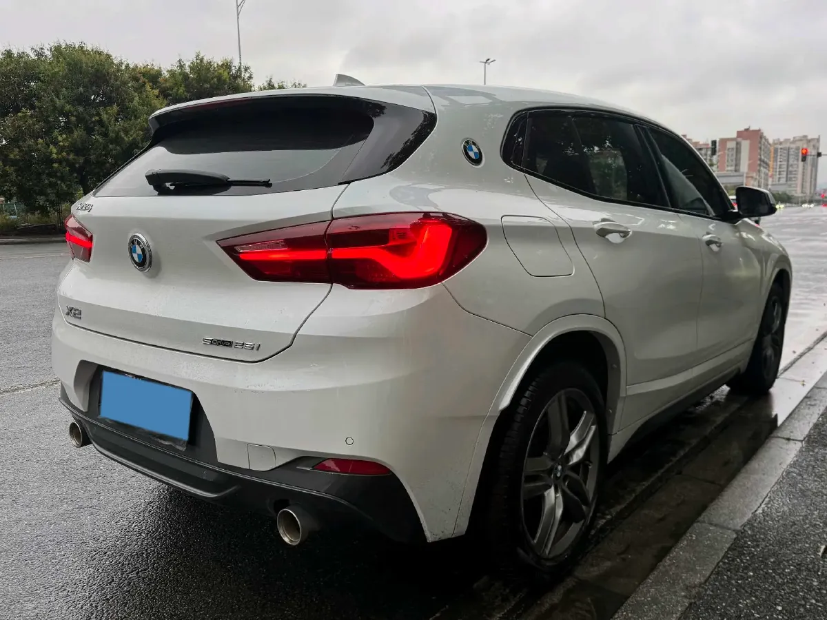 2021 BMW X2 2.0T 192HP L4 7DCT,autocango,china used car exporter,china ev exporter,chinese used car exporter,chinese used ev exporter