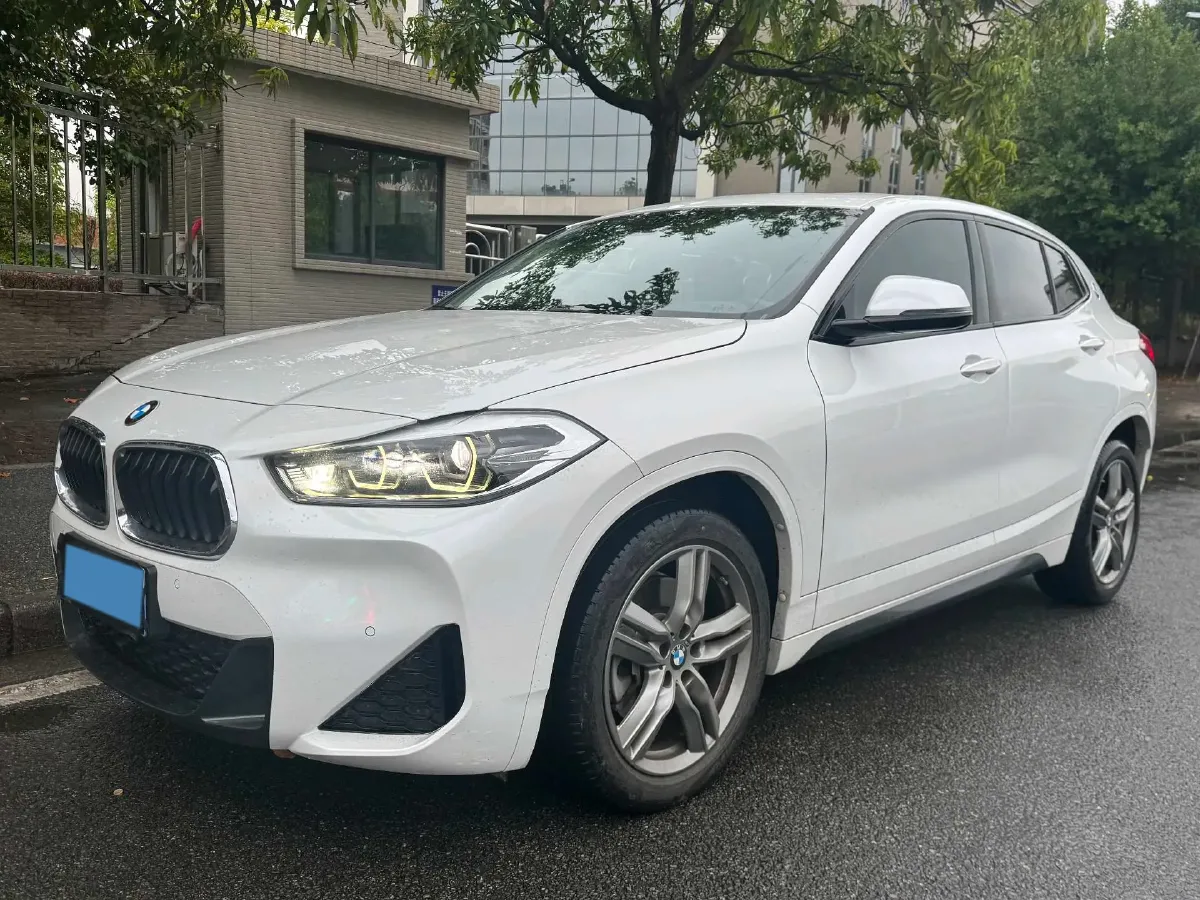 2021 BMW X2 2.0T 192HP L4 7DCT,autocango,china used car exporter,china ev exporter,chinese used car exporter,chinese used ev exporter