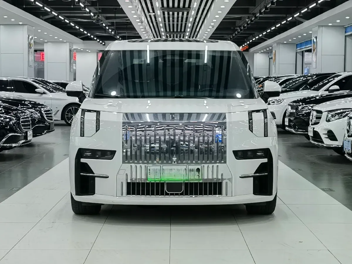 2022 Zeekr 009 BEV 116KWH,autocango,china used car exporter,china ev exporter,chinese used car exporter,chinese used ev exporter