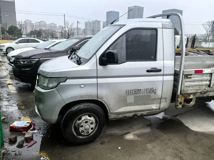 2022 WuLing RongGuang New Truck 1.8L 125HP L4 5MT,autocango,china used car exporter,china ev exporter,chinese used car exporter,chinese used ev exporter
