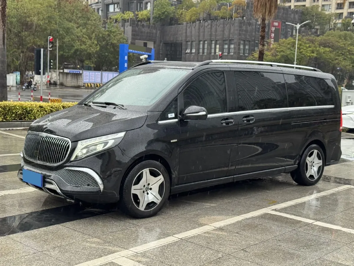 2021 Mercedes-Benz V Class 2.0T 211HP L4 9AT,autocango,china used car exporter,china ev exporter,chinese used car exporter,chinese used ev exporter