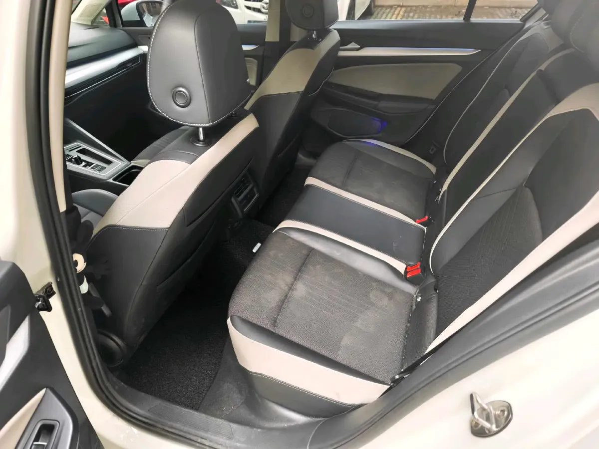 2021 Volkswagen Golf 1.4T 150HP L4 7DCT,autocango,china used car exporter,china ev exporter,chinese used car exporter,chinese used ev exporter