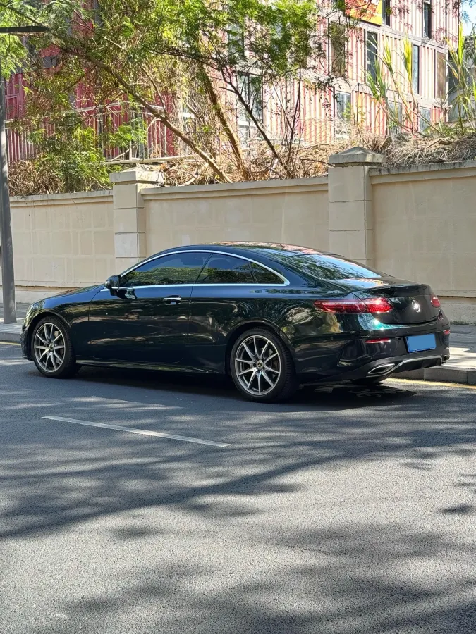 2021 Mercedes-Benz E Class 1.5T 184HP L4 9AT,autocango,china used car exporter,china ev exporter,chinese used car exporter,chinese used ev exporter