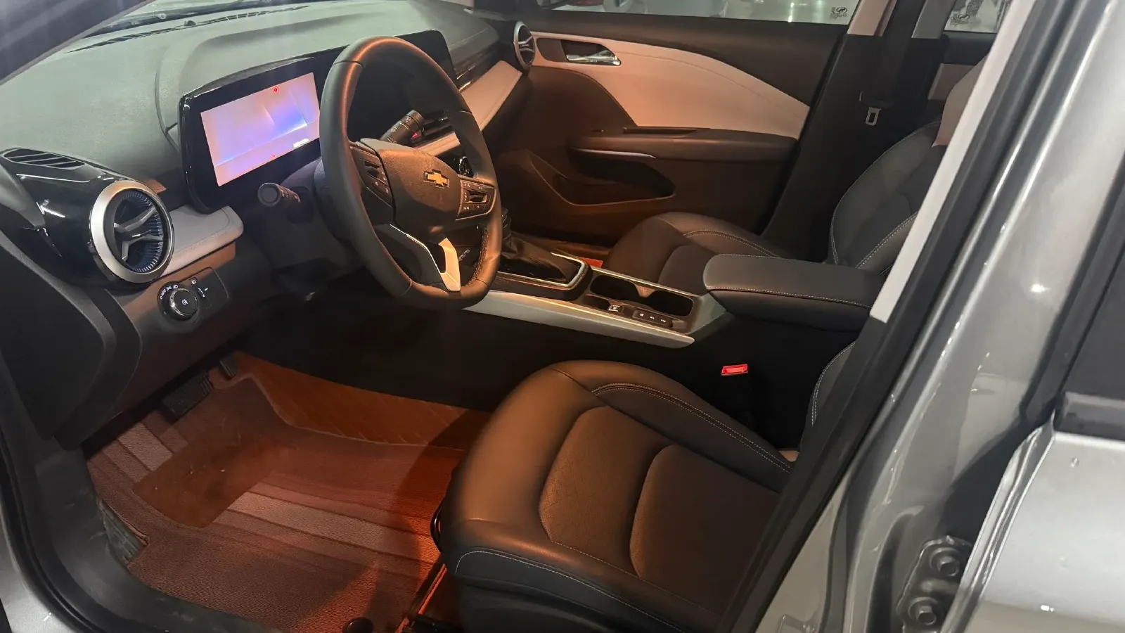 2024 Chevrolet Monza 1.5L 113HP L4 6DCT,autocango,china used car exporter,china ev exporter,chinese used car exporter,chinese used ev exporter