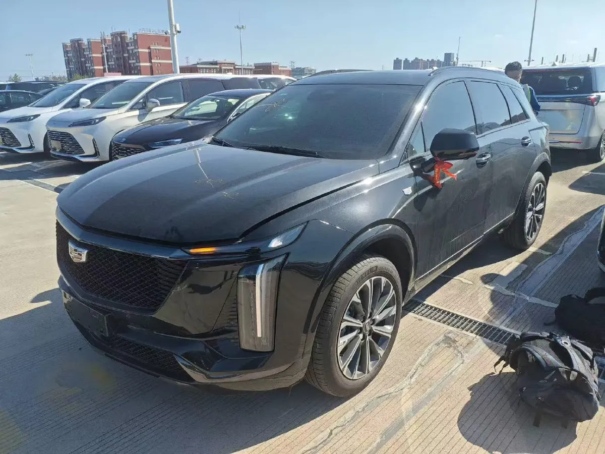 2025 Cadillac XT5 2.0T 237HP L4 9AT,autocango,china used car exporter,china ev exporter,chinese used car exporter,chinese used ev exporter