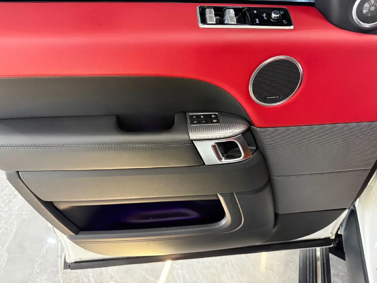 2021 Land Rover Range Rover Sport 3.0T 360HP L6 8AT,autocango,china used car exporter,china ev exporter,chinese used car exporter,chinese used ev exporter