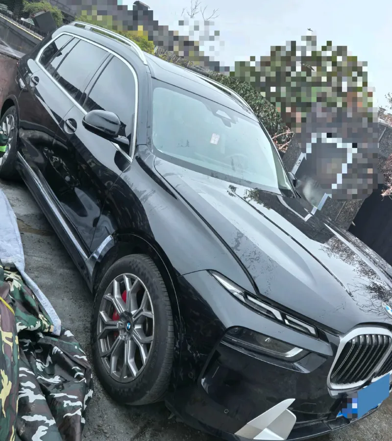 2023 BMW X7 3.0T 381HP L6 8AT,autocango,china used car exporter,china ev exporter,chinese used car exporter,chinese used ev exporter