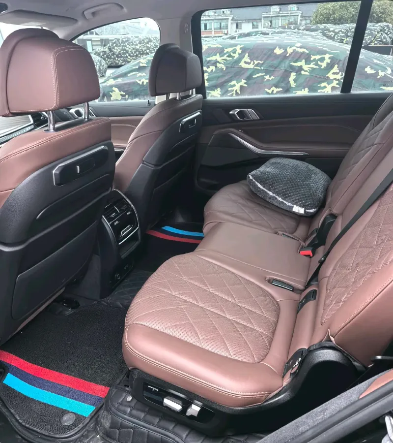 2023 BMW X7 3.0T 381HP L6 8AT,autocango,china used car exporter,china ev exporter,chinese used car exporter,chinese used ev exporter