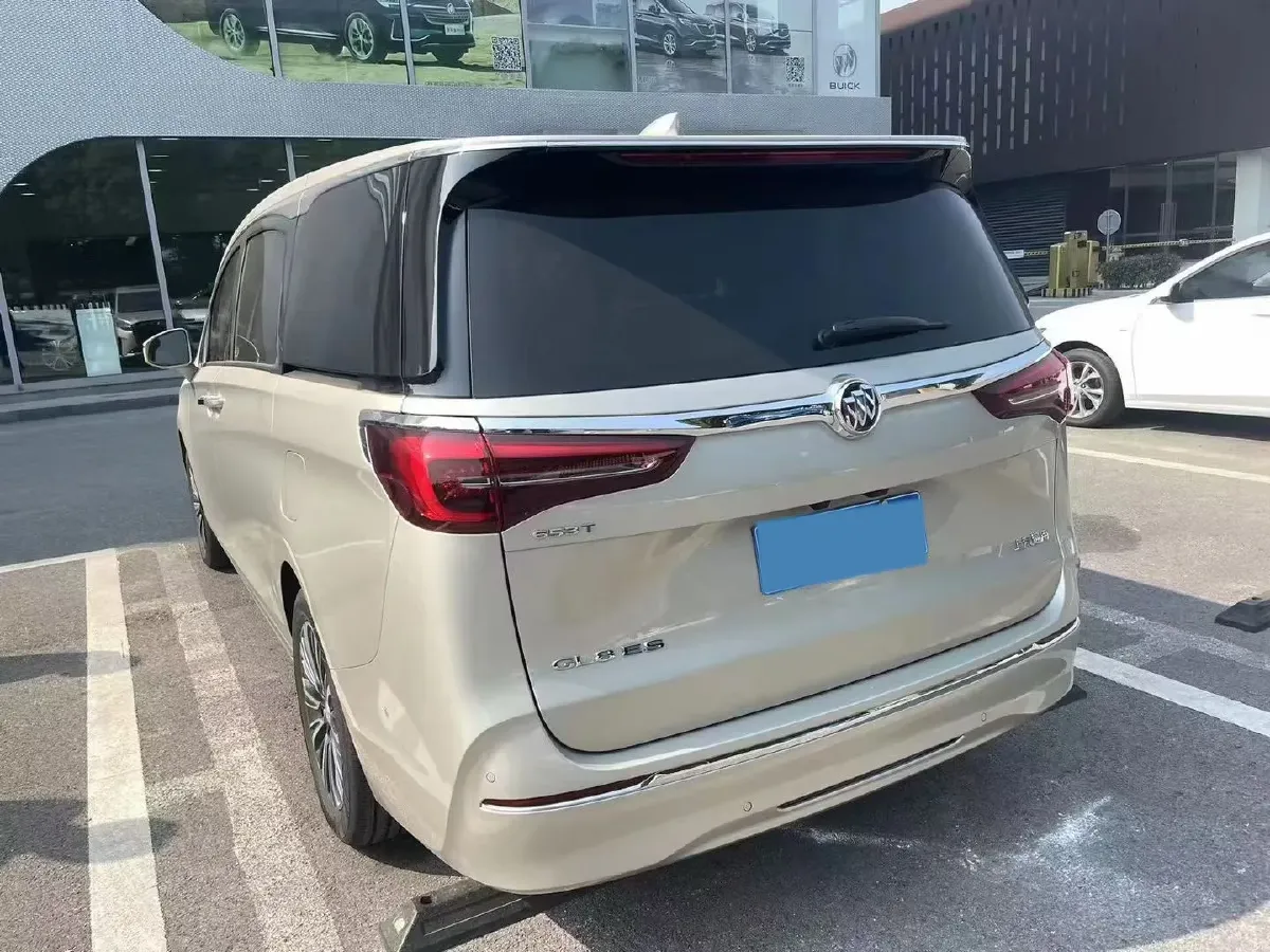 2022 Buick GL8 2.0T 237HP L4 9AT,autocango,china used car exporter,china ev exporter,chinese used car exporter,chinese used ev exporter