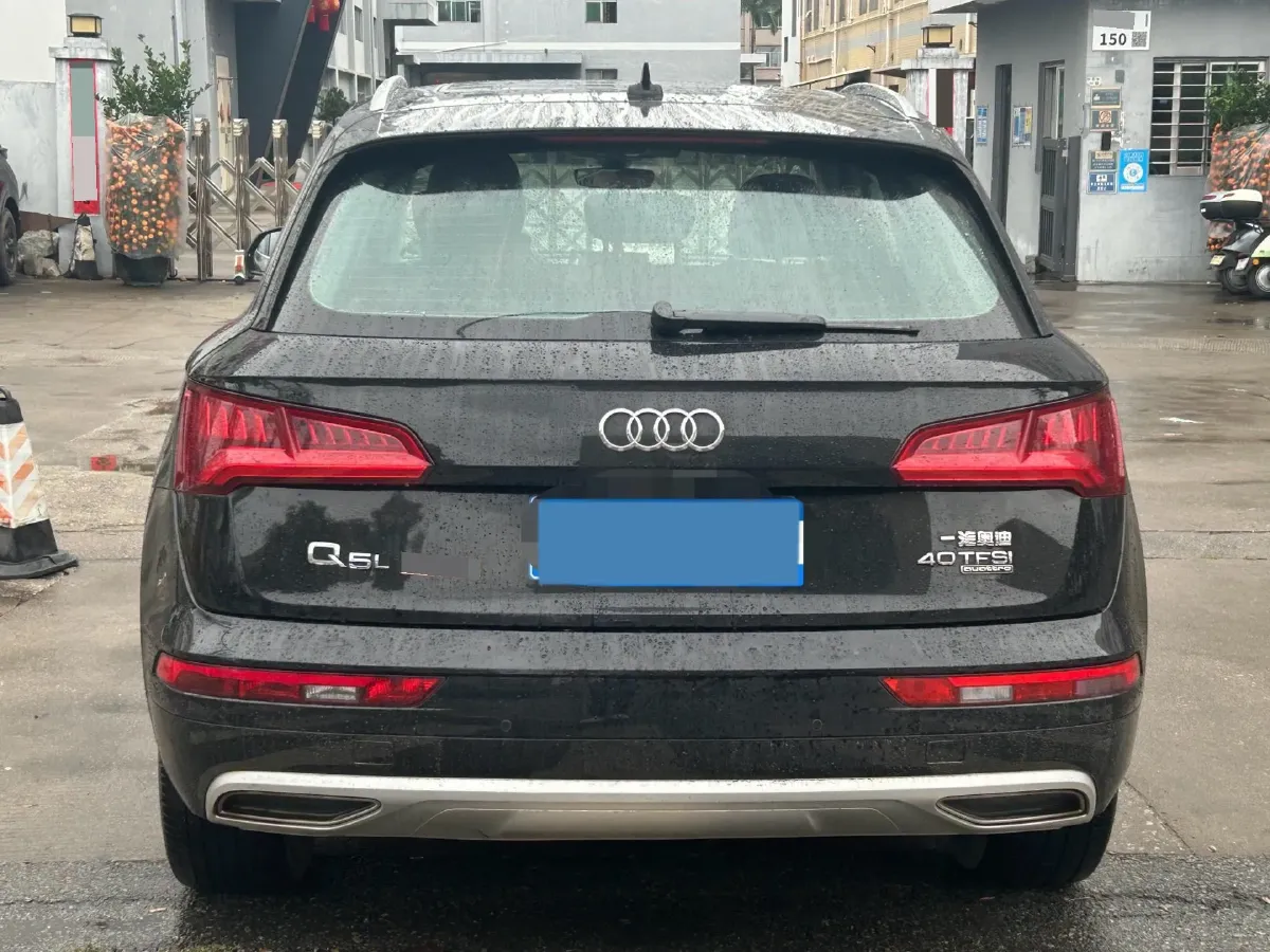 2020 Audi Q5L 2.0T 190HP L4 7DCT,autocango,china used car exporter,china ev exporter,chinese used car exporter,chinese used ev exporter