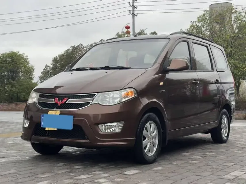 2016 WuLing HongGuang 1.5L 112HP L4 5MT,autocango,china used car exporter,china ev exporter,chinese used car exporter,chinese used ev exporter