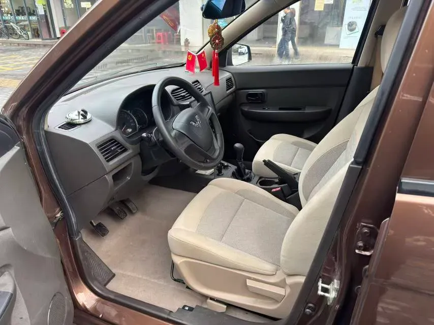 2016 WuLing HongGuang 1.5L 112HP L4 5MT,autocango,china used car exporter,china ev exporter,chinese used car exporter,chinese used ev exporter
