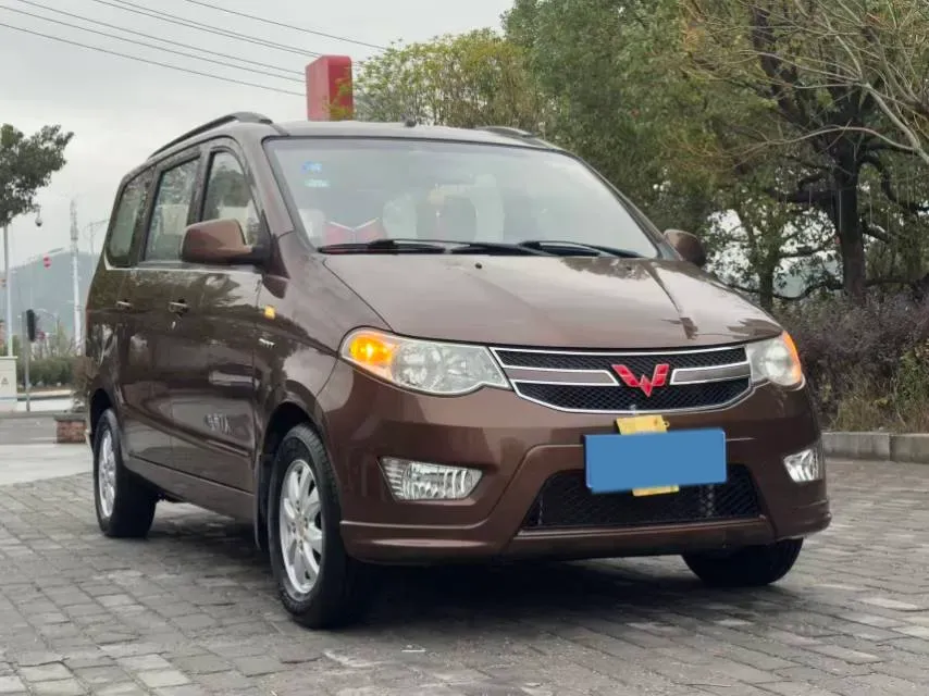 2016 WuLing HongGuang 1.5L 112HP L4 5MT,autocango,china used car exporter,china ev exporter,chinese used car exporter,chinese used ev exporter