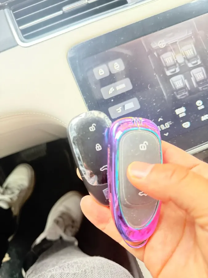 2021 Li ONE Range Extended 131HP REEV 40.5KWH,autocango,china used car exporter,china ev exporter,chinese used car exporter,chinese used ev exporter