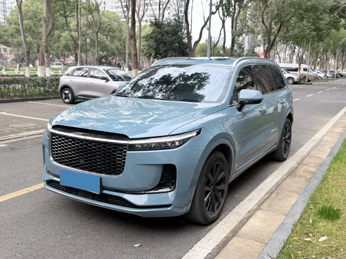 2021 Li ONE Range Extended 131HP REEV 40.5KWH,autocango,china used car exporter,china ev exporter,chinese used car exporter,chinese used ev exporter