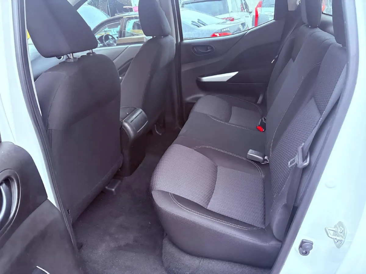 2019 Nissan Navara 2.5L 193HP L4 6MT,autocango,china used car exporter,china ev exporter,chinese used car exporter,chinese used ev exporter