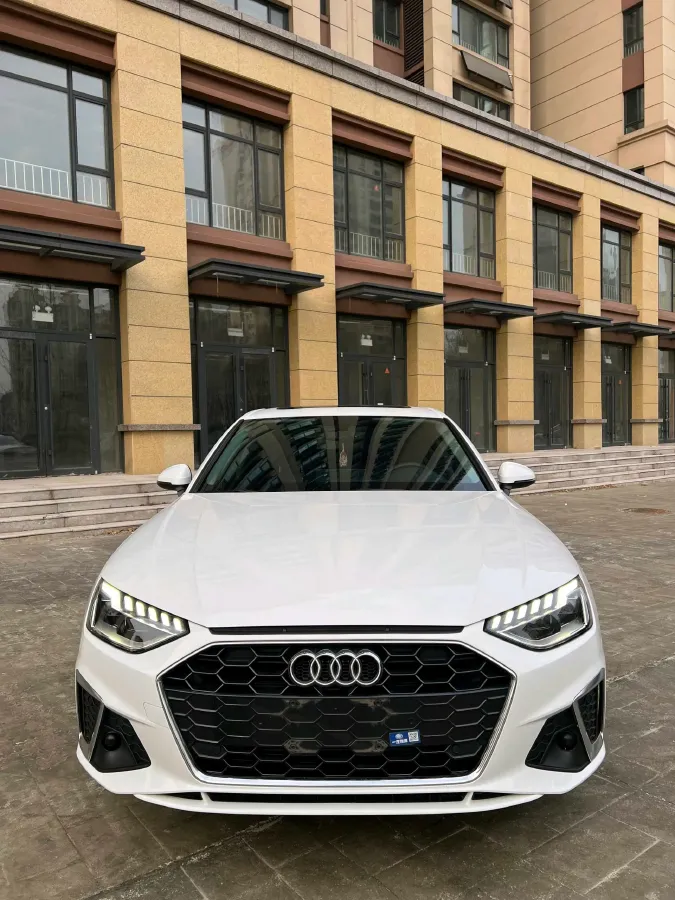 2020 Audi A4L 2.0T 190HP L4 7DCT,autocango,china used car exporter,china ev exporter,chinese used car exporter,chinese used ev exporter