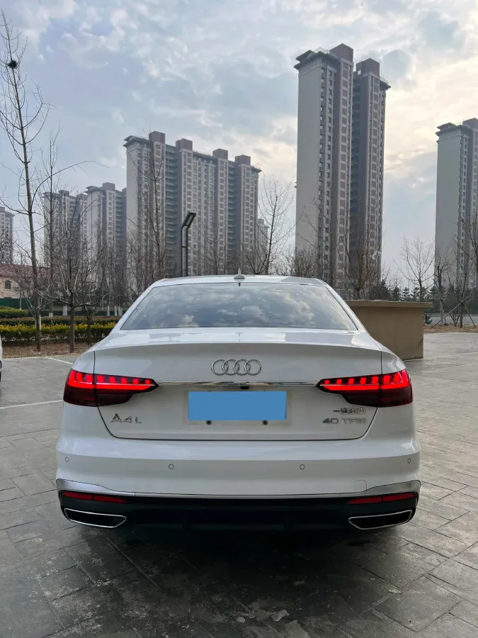 2020 Audi A4L 2.0T 190HP L4 7DCT,autocango,china used car exporter,china ev exporter,chinese used car exporter,chinese used ev exporter