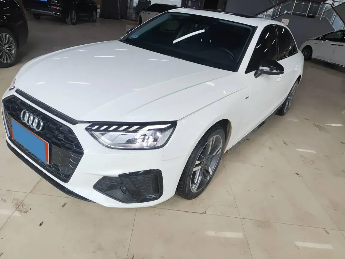 2023 Audi A4L 2.0T 190HP L4 7DCT,autocango,china used car exporter,china ev exporter,chinese used car exporter,chinese used ev exporter