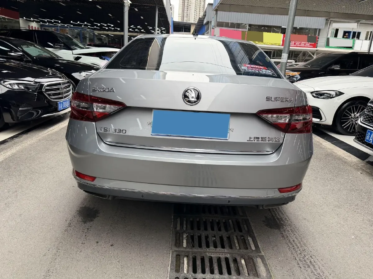 2018 Skoda Kodiak 1.8T 180HP L4 7DCT,autocango,china used car exporter,china ev exporter,chinese used car exporter,chinese used ev exporter