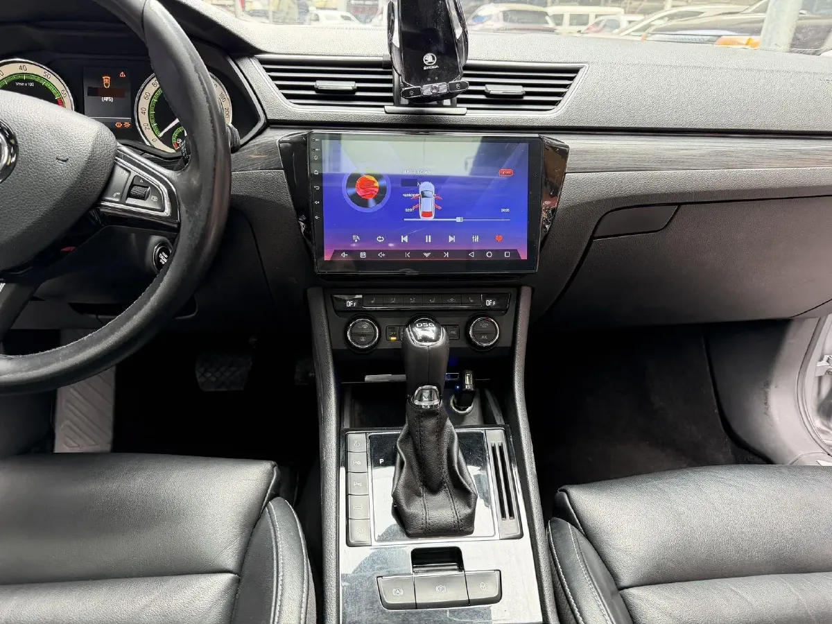 2018 Skoda Kodiak 1.8T 180HP L4 7DCT,autocango,china used car exporter,china ev exporter,chinese used car exporter,chinese used ev exporter