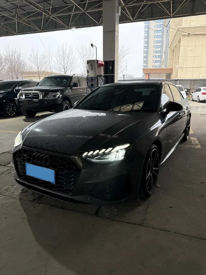 2024 Audi A4L 2.0T 245HP L4 7DCT,autocango,china used car exporter,china ev exporter,chinese used car exporter,chinese used ev exporter