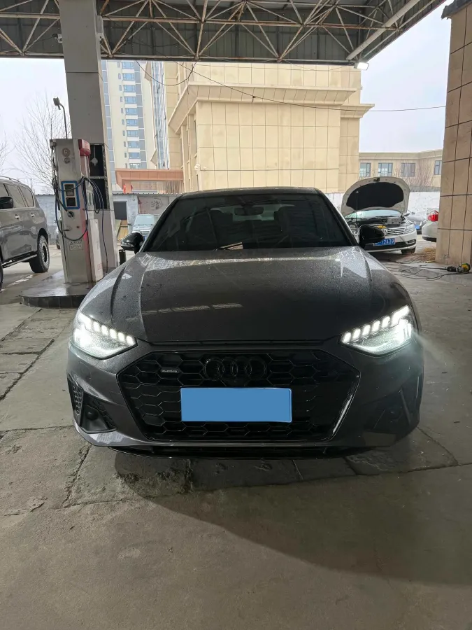 2024 Audi A4L 2.0T 245HP L4 7DCT,autocango,china used car exporter,china ev exporter,chinese used car exporter,chinese used ev exporter