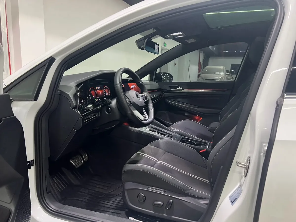 2023 Volkswagen Golf 1.4T 150HP L4 7DCT,autocango,china used car exporter,china ev exporter,chinese used car exporter,chinese used ev exporter