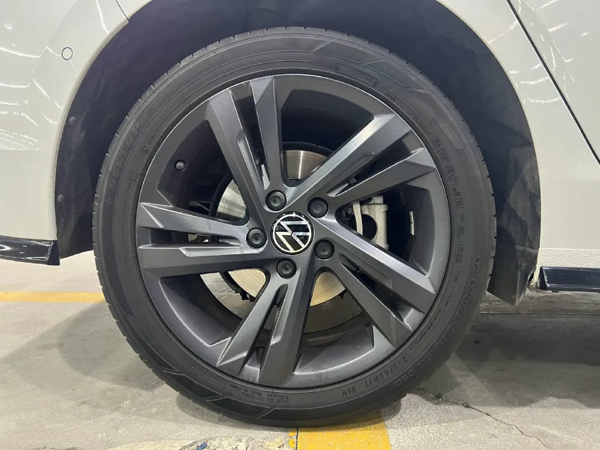 2023 Volkswagen Golf 1.4T 150HP L4 7DCT,autocango,china used car exporter,china ev exporter,chinese used car exporter,chinese used ev exporter