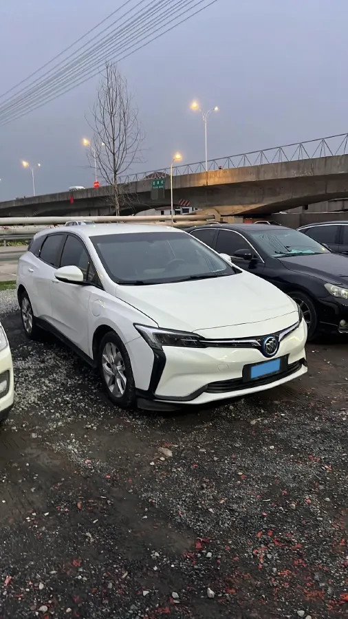 2022 Buick Velite 6 BEV 61.1KWH,autocango,china used car exporter,china ev exporter,chinese used car exporter,chinese used ev exporter